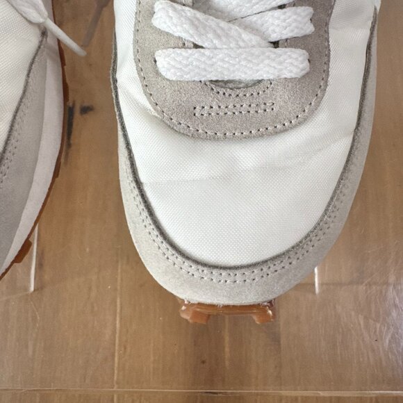 Nike Daybreak Sneakers Summit White & University Red Size 6.5 Retro Streetwear - Picture 14 of 16